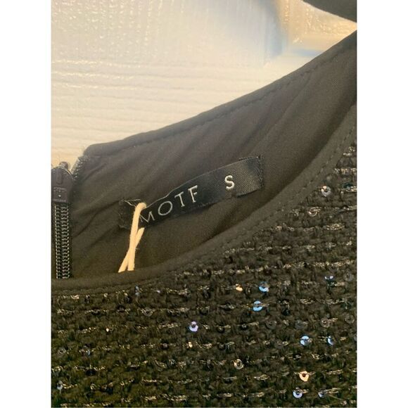 Metallic Tweed Sleeveless Dress by Motif - Picture 6 of 10